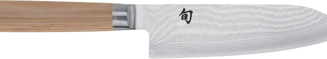 Test du couteau de chef KAI Shun Classic Santoku 18 cm : performance et élégance japonaises